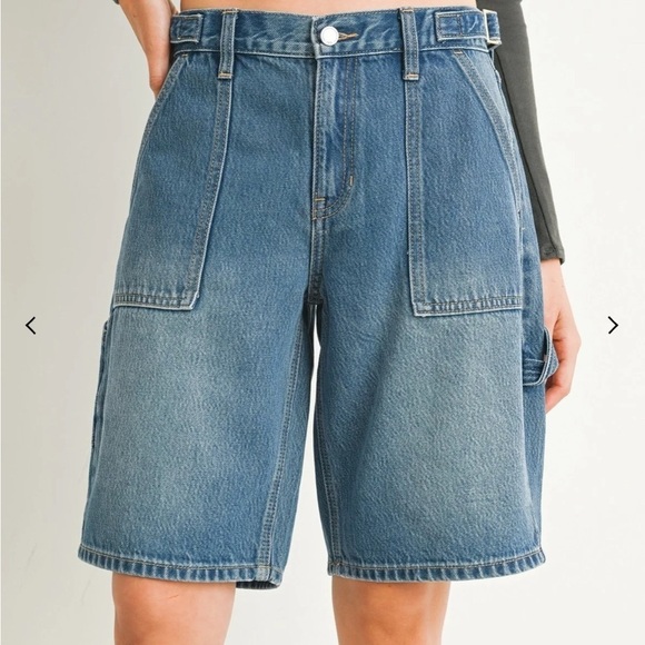 Just Black Pants - NWT “Just Black Denim” JBD Cargo Jean Shorts with adjustable back. Size Small